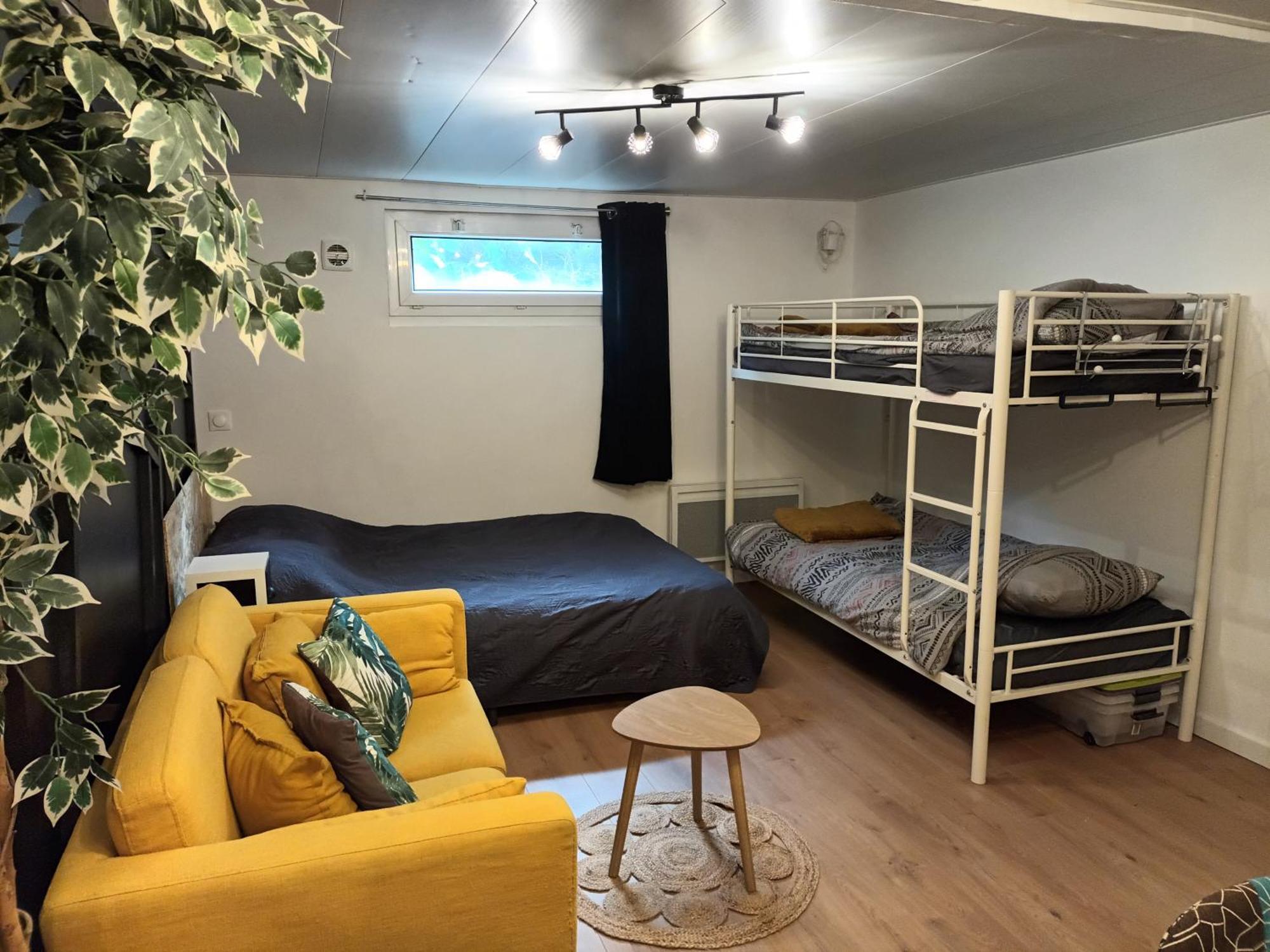 Appartement Tout Confort Le Fresne-Camilly Eksteriør bilde